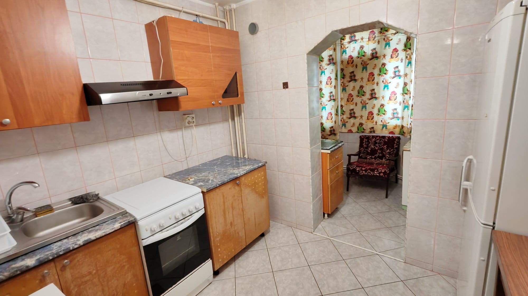De inchiriat, apartament 3 camere I.C.Frimu